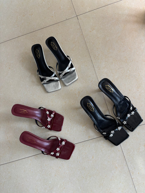 Crystal Flower Embedded Criss Cross Slid On Open Toe Heel